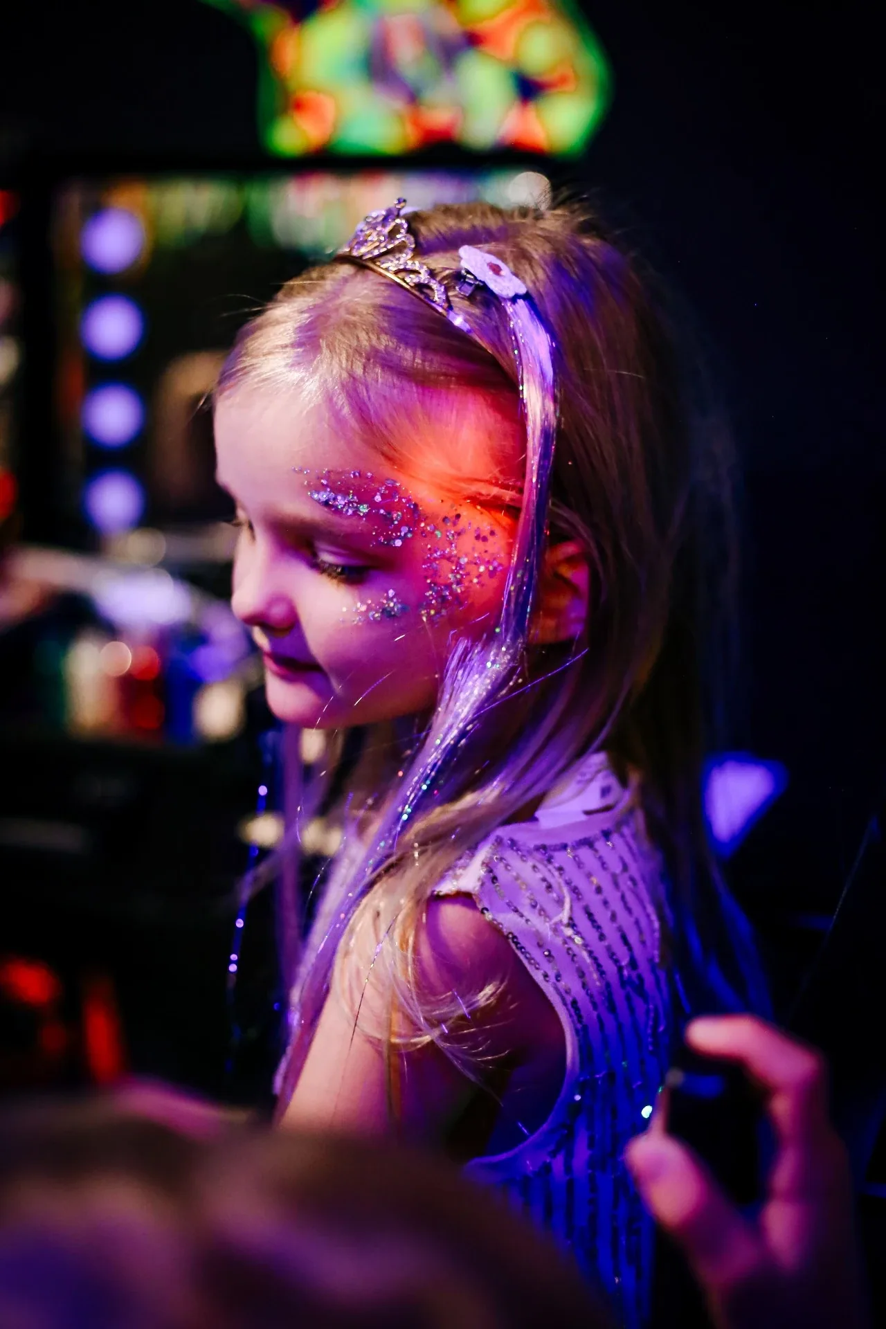Glitteru ballīte — Smaidu Darbnīca