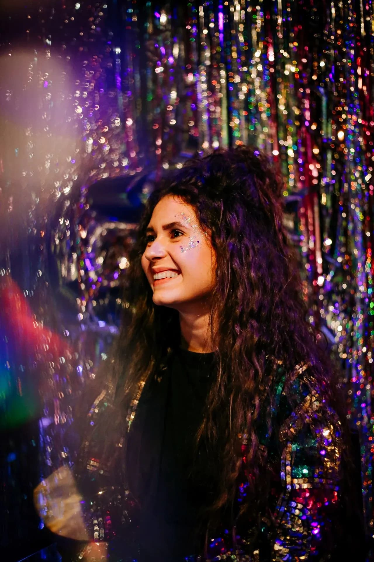 Glitteru ballīte — Smaidu Darbnīca